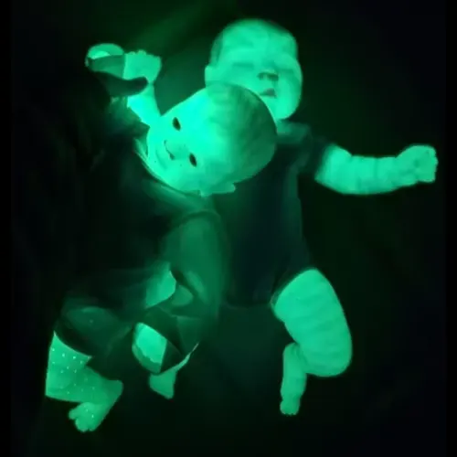 baby doll avatar glowing